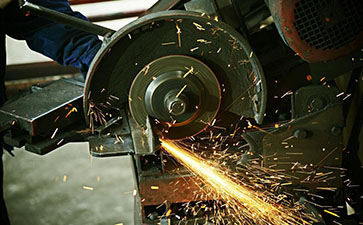 壓縮空氣在切割行業(yè)的應(yīng)用 壓縮空氣在切割行業(yè)的應(yīng)用