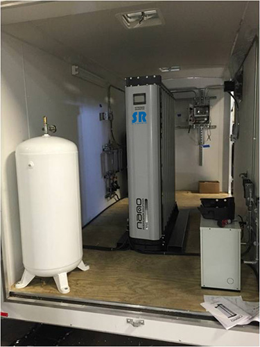 變壓吸附制氮-SR模塊化制氮機在車廂內(nèi)工作