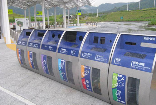 SR過(guò)濾技術(shù)有限公司在日本拍到的垃圾分類箱 SR過(guò)濾技術(shù)有限公司在日本拍到的垃圾分類箱